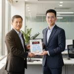 Ai là người bạn đang cố gắng gây ấn tượng, và tại sao ý kiến của họ lại quan trọng thế? (Ngừng sống vì ánh